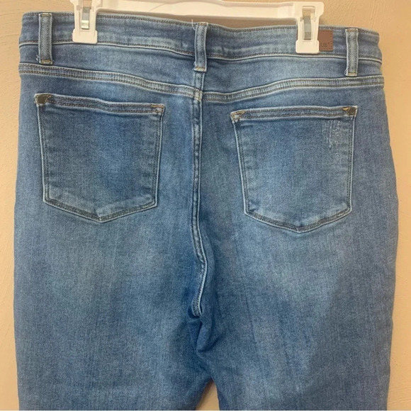 Judy Blue Slim Fit Jeans - Picture 6 of 10